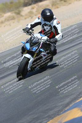 media/Mar-24-2025-Moto Forza (Mon) [[57ce5c5cff]]/3-Beginner Group/Session 3 (Turn 6 Inside)/